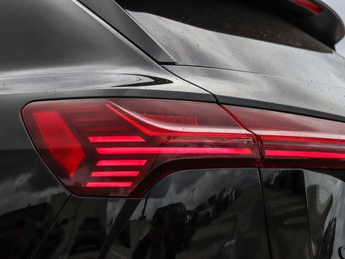 Used 2024 Audi Q8 e-tron Premium Plus image 12