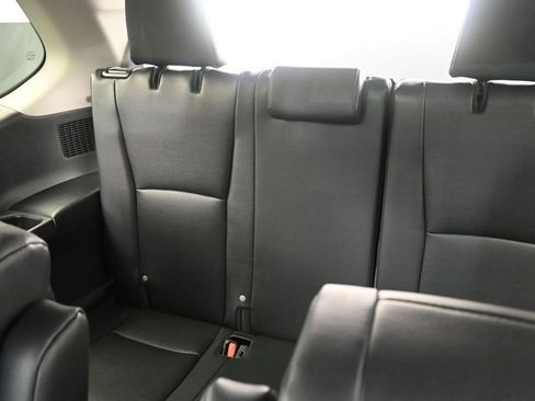 Used 2025 Toyota Grand Highlander AWD image 22