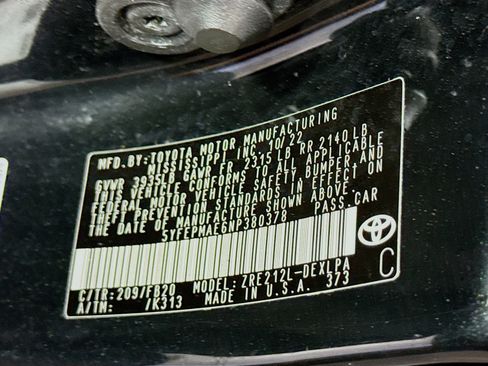 Used 2022 Toyota Corolla LE image 39