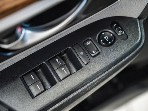 Used 2018 Honda CR-V EX image 38
