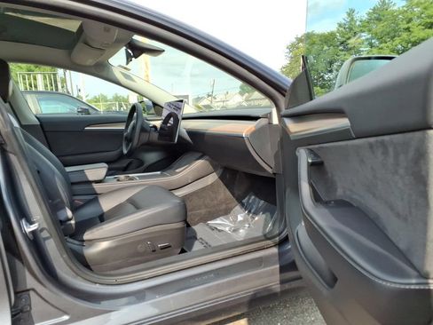 Used 2023 Tesla Model 3 Standard Range RWD image 12