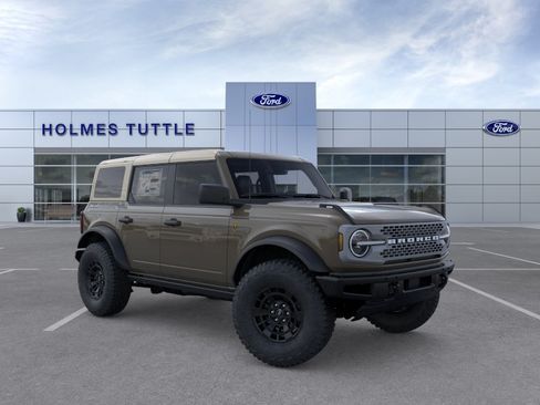 New 2026 Ford Bronco Badlands w/ Sasquatch Package AWD/4WD image 7