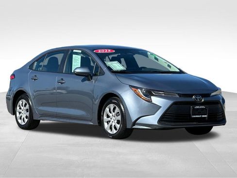 Used 2025 Toyota Corolla LE image 7