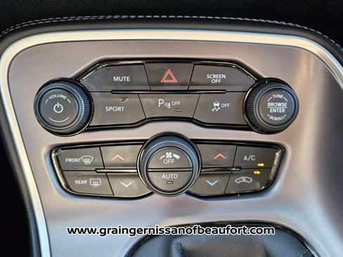 Used 2022 Dodge Challenger R/T image 9