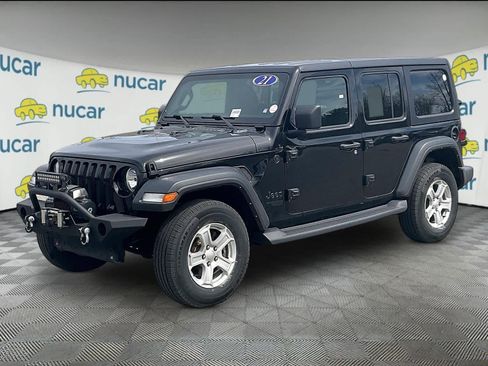 Used 2021 Jeep Wrangler Unlimited Sport AWD/4WD image 3