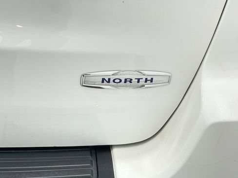 Used 2020 Jeep Grand Cherokee Laredo w/ Quick Order Package 2BN North image 41