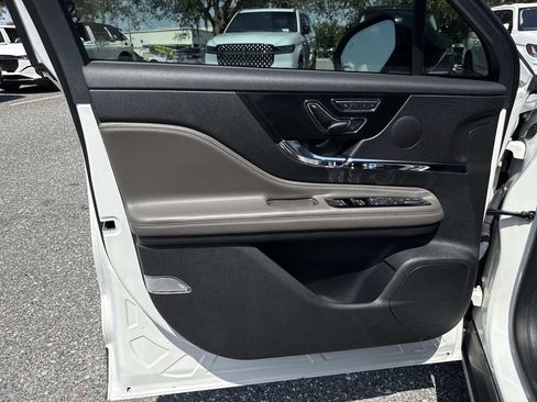 Certified 2023 Lincoln Corsair FWD w/ Equipment Group 101A image 18