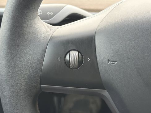 Used 2023 Tesla Model 3 Standard Range RWD image 43