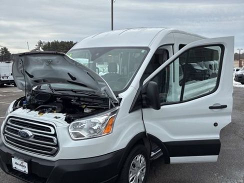 Used 2019 Ford Transit 350 XLT image 11