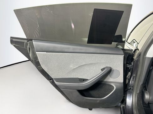 Used 2025 Tesla Model 3 Long Range RWD image 25