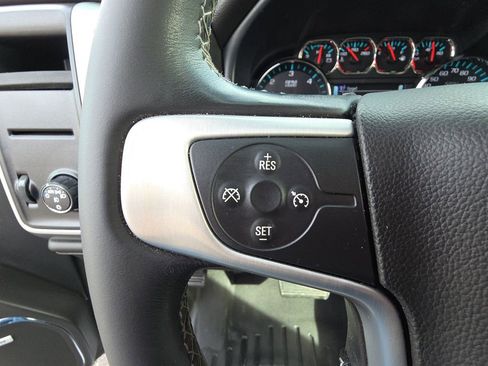 Used 2018 GMC Sierra 1500 SLT w/ SLT Premium Package image 19