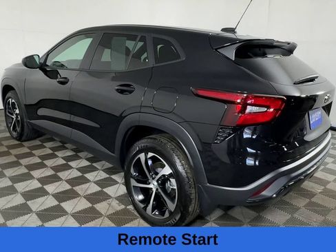 Used 2025 Chevrolet Trax RS w/ Driver Confidence Package FWD image 10