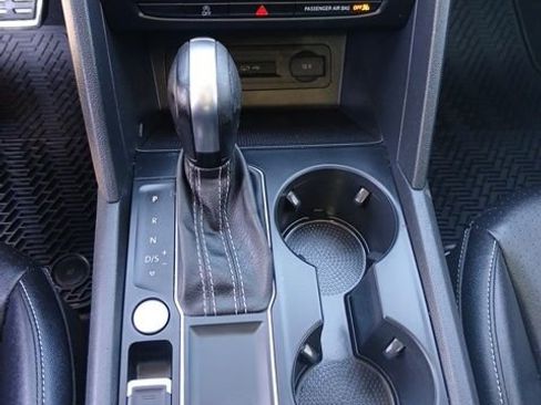 Used 2021 Volkswagen Atlas SE w/ Panoramic Sunroof Package image 21