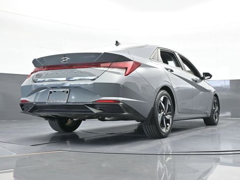 Used 2022 Hyundai Elantra SEL w/ Convenience + Premium Package image 54