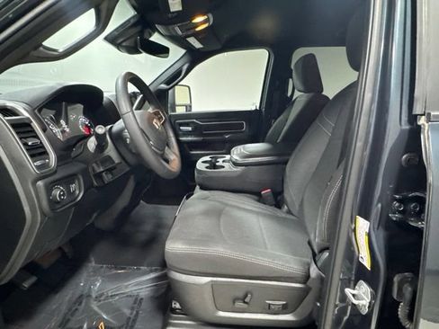 Used 2025 RAM 2500 Big Horn AWD/4WD image 13