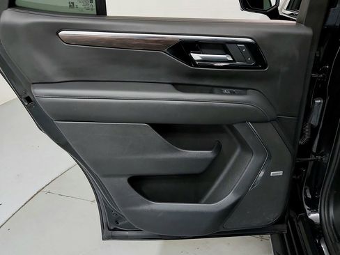 Used 2025 Chevrolet Tahoe LT w/ Comfort Package AWD/4WD image 22
