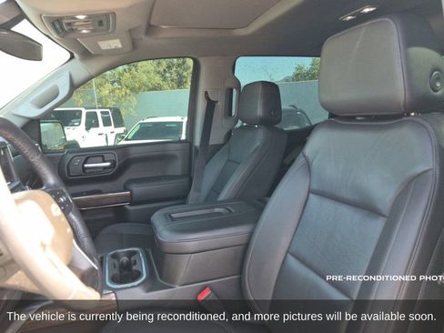 Used 2022 Chevrolet Silverado 1500 LT Trail Boss w/ Convenience Package II AWD/4WD image 11