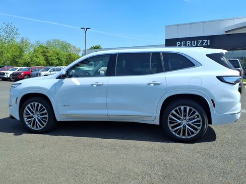 Used 2026 Buick Enclave Avenir w/ Super Cruise Package AWD/4WD image 7
