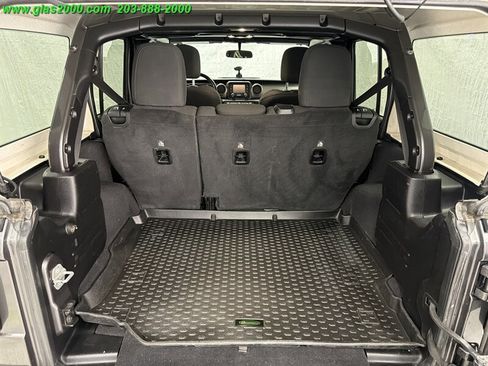 Used 2019 Jeep Wrangler Unlimited Sport S AWD/4WD image 15