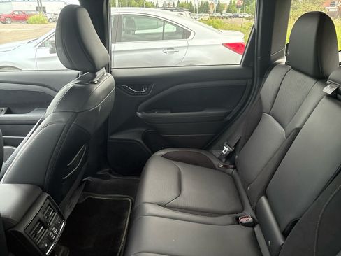 Used 2026 Subaru Forester Touring AWD/4WD image 11
