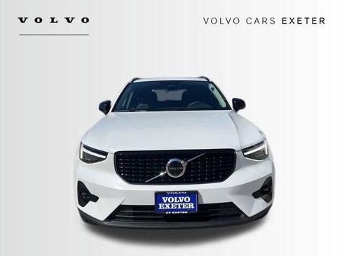 New 2026 Volvo XC40 B5 Plus w/ Protection Package Premier AWD/4WD image 2