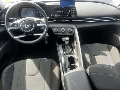 Certified 2026 Hyundai Elantra SE FWD image 13
