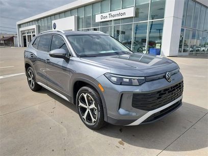 New 2025 Volkswagen Tiguan SE