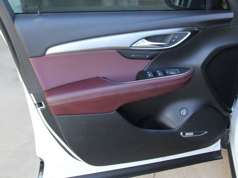 Used 2024 Buick Envision Sport Touring image 21