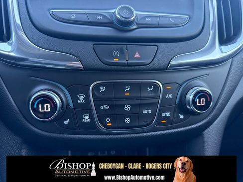 Used 2022 Chevrolet Equinox LT AWD/4WD image 23