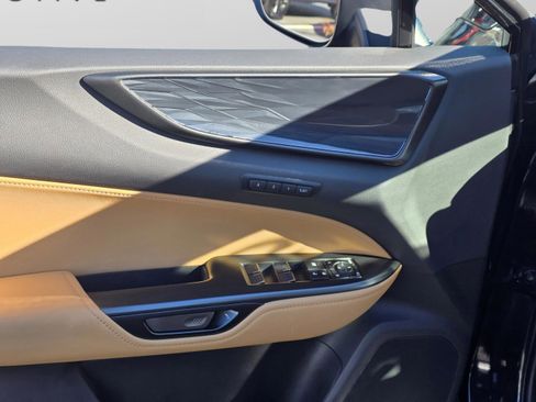 Certified 2025 Lexus NX 250 FWD w/ Premium Package image 25