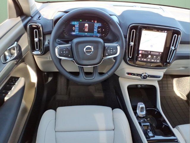 New 2026 Volvo XC40 B5 Plus w/ Protection Package Premier AWD/4WD image 13
