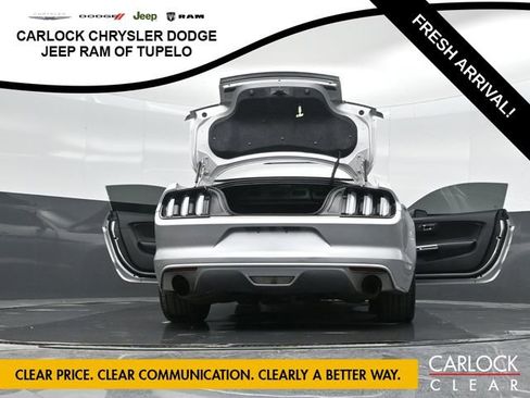 Used 2015 Ford Mustang image 32