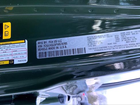 Used 2023 Jeep Wrangler Unlimited Rubicon 392 w/ Dual Top Group image 31