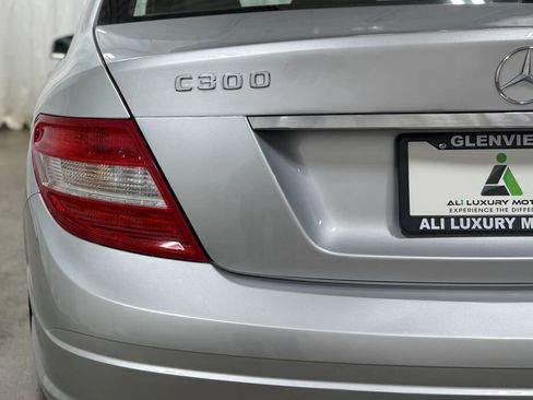 Used 2010 Mercedes-Benz C 300 C 300 Sport Sedan 4D image 37