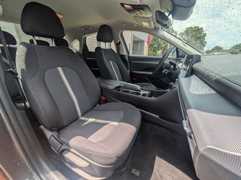 Used 2025 Hyundai Sonata SEL FWD image 30