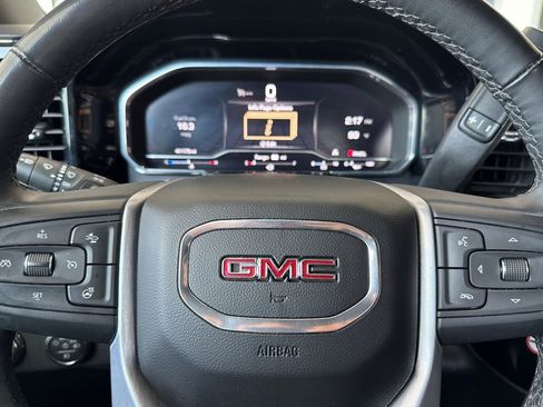 Used 2024 GMC Sierra 1500 SLT image 34