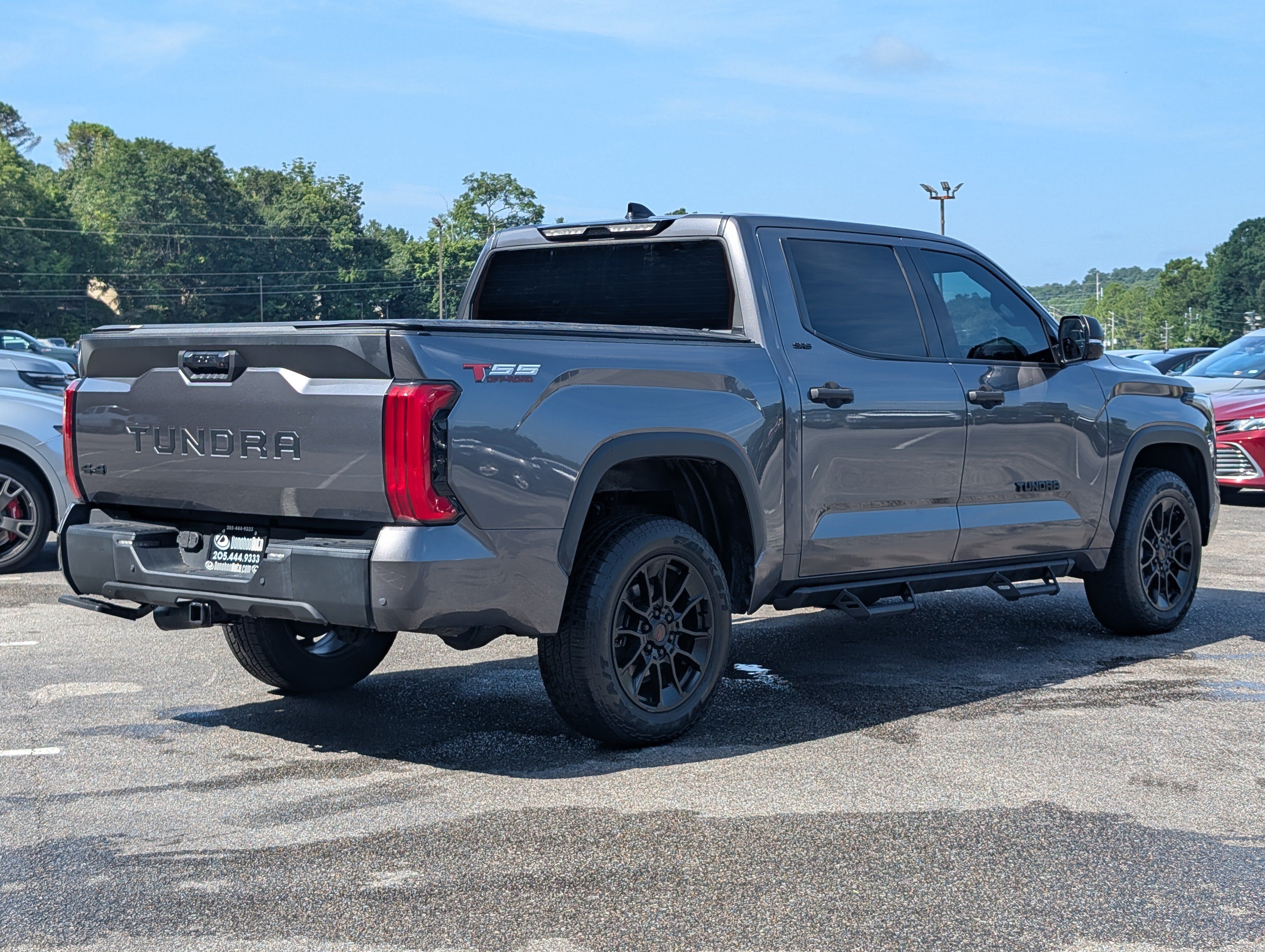 Used 2023 Toyota Tundra SR5 w/ SR5 Convenience Package AWD/4WD image 9