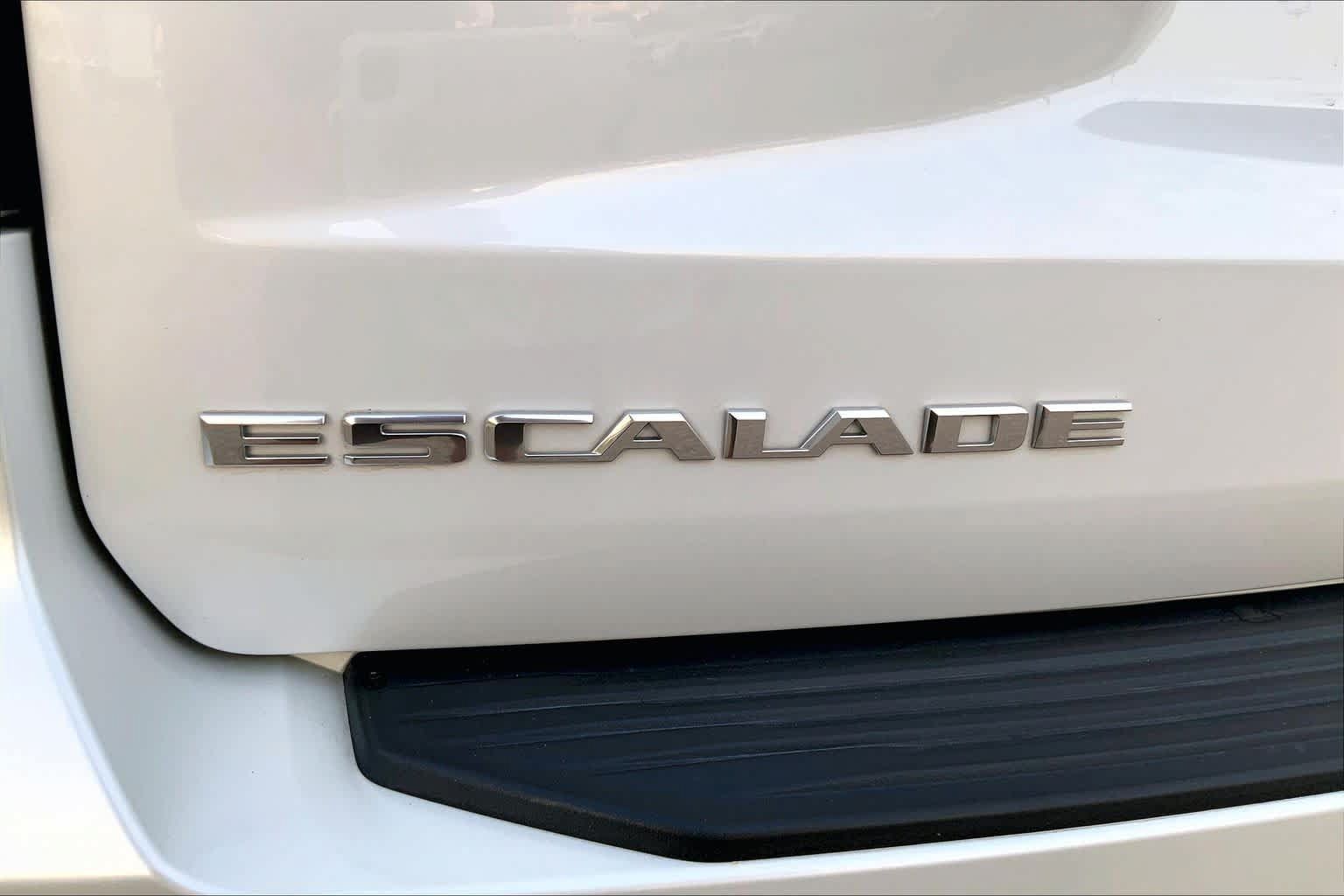 Used 2021 Cadillac Escalade ESV Premium Luxury AWD/4WD image 31