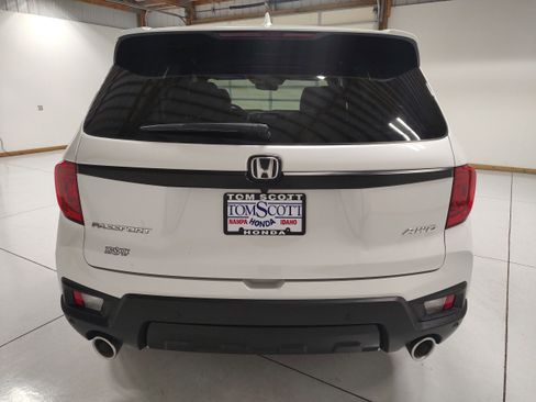 Used 2023 Honda Passport EX-L image 12