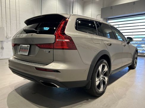 Used 2020 Volvo V60 T5 Cross Country w/ Protection Package Premier AWD/4WD image 7