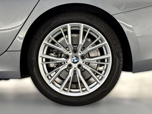 Certified 2023 BMW 330i Sedan w/ Convenience Package image 11