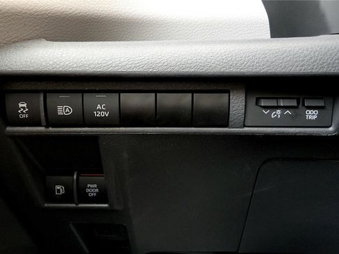 Certified 2024 Toyota Sienna XLE w/ XLE Plus Package image 47