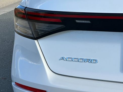 Certified 2023 Honda Accord EX image 31
