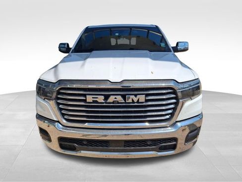 Used 2025 RAM 1500 Laramie image 9