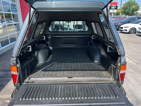 Used 1993 Toyota Pickup Deluxe image 8