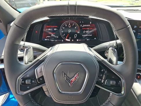 Used 2025 Chevrolet Corvette Z06 RWD image 3