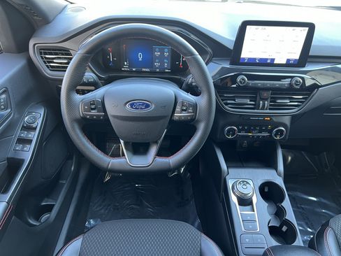 Used 2025 Ford Escape ST-Line Select AWD/4WD image 30