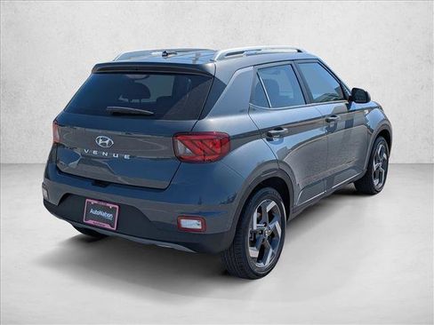 New 2026 Hyundai Venue SEL FWD image 5