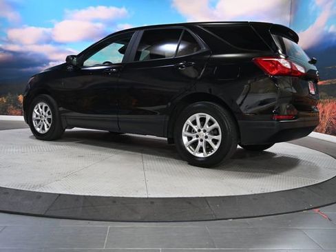 Used 2021 Chevrolet Equinox LS w/ LPO, Blackout Package image 6