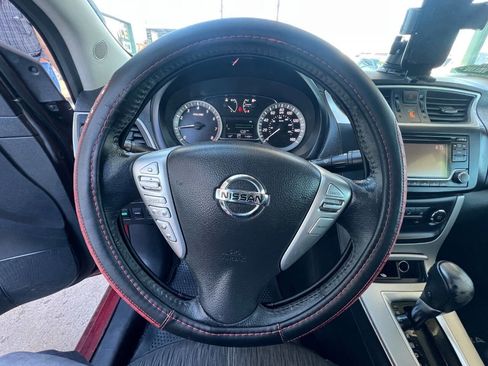 Used 2015 Nissan Sentra SV FWD image 17